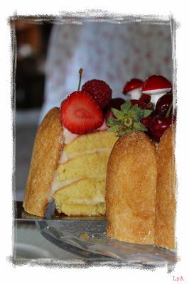 Charlotte cake de vainilla, lemon curd y frutos rojos... para el Tercer cumpleaños de Desafío en la Cocina