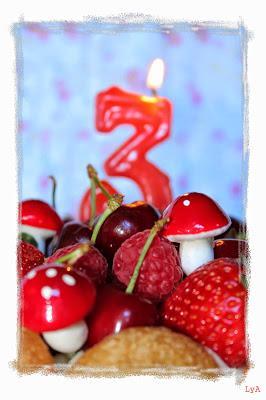 Charlotte cake de vainilla, lemon curd y frutos rojos... para el Tercer cumpleaños de Desafío en la Cocina