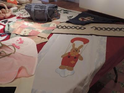 EXPOSICIÓN  TRABAJOS AMAS DE CASA DE ALAQUÀS (PINTURA Y PATCHWORK)