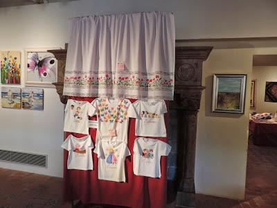 EXPOSICIÓN  TRABAJOS AMAS DE CASA DE ALAQUÀS (PINTURA Y PATCHWORK)