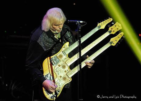 CHRIS SQUIRE SE SOMETE A TRATAMIENTO CONTRA LA LEUCEMIA