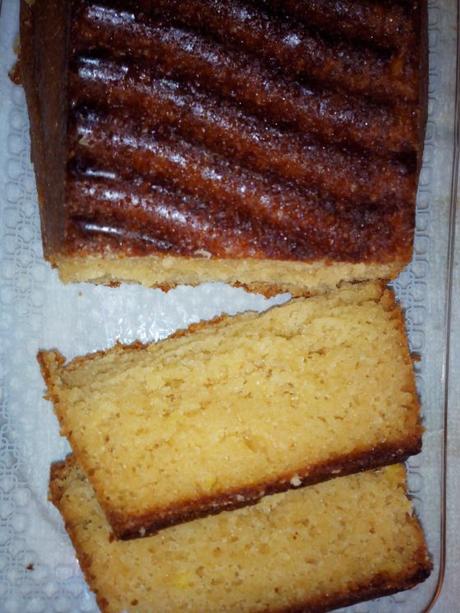 Bizcocho de nata líquida y yogurt