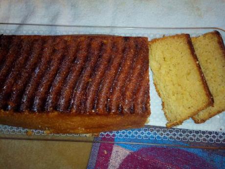 Bizcocho de nata líquida y yogurt