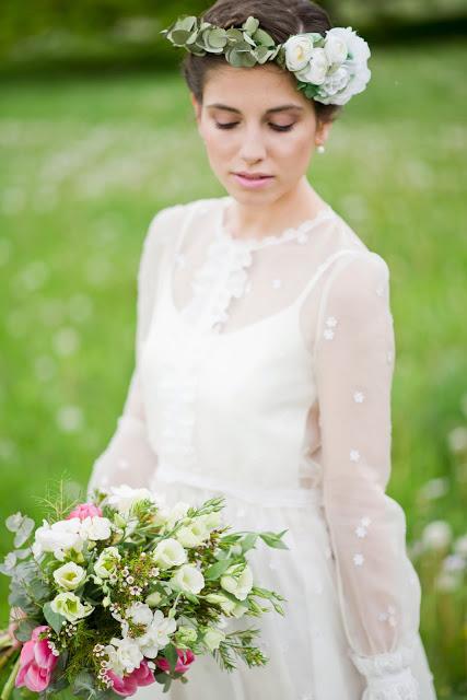 Novia de campo, yellow bells