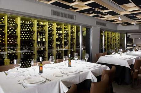 2 SELECCIÓN DE PROYECTOS DE HOSTELERÍA DISEÑADOS POR A-CERO