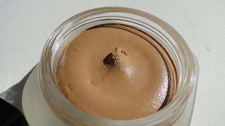Novedades de Natura Una: base mousse y sombra en lápiz.