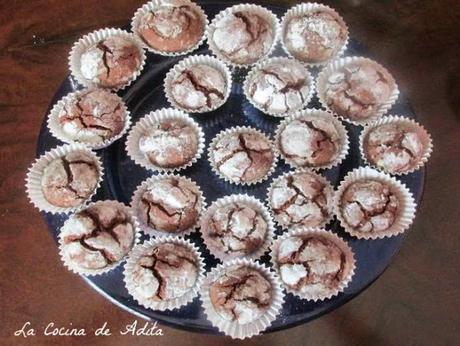 Galletas craqueladas, o blanca y negras