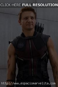 Jeremy Renner como Ojo de Halcón