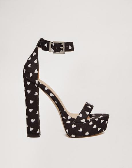 Tacones altos cuadrados