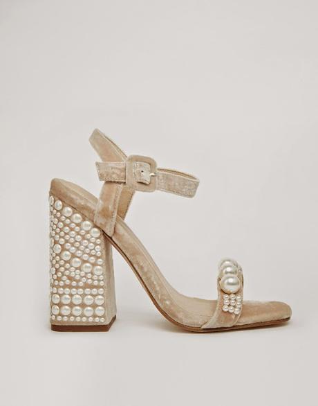 Tacones altos cuadrados