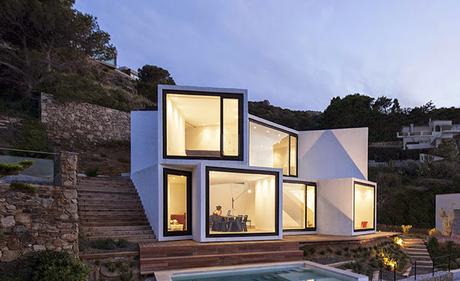 Orientada al sol, espectacular vivienda en Girona