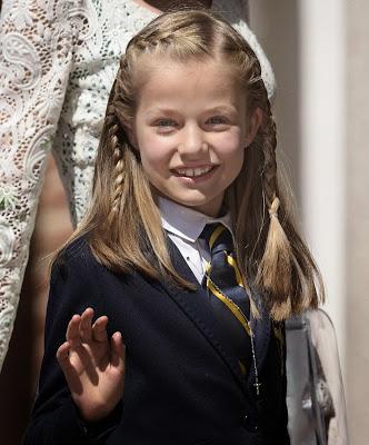 La princesa Leonor brilla en su primera comunión