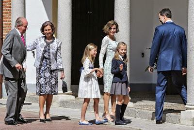 La princesa Leonor brilla en su primera comunión