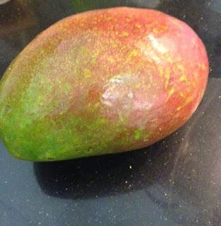 ENSALADA DE LENTEJAS , SALMÓN Y MANGO