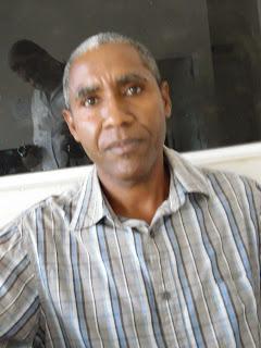 Apresan comunicador Ottoniel de León; se declara en huelga de hambre.