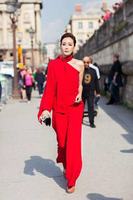 total-red-asian-blogger-street-style