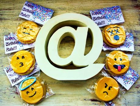 Emoticons Cookies