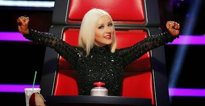 Christina Aguilera se burla de sus compañeras
