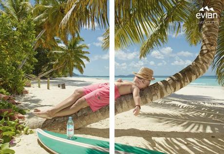 Mitad joven, mitad bebé. La nueva campaña de Evian