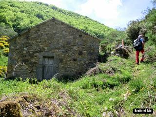 Pola de Somiedo-Castro-Pineda-Pena Blanca-Aguino