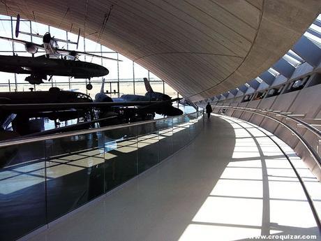 American Air Museum – Ove Arup + N. Foster CAM-003-American Air Museum-6