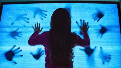 Crítica de Poltergeist (2015) Crítica de Poltergeist (2015)