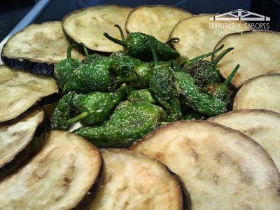 Berenjenas con pimiento de padron