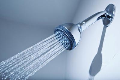 LOS GRANDES BENEFICIOS DE BAÑARSE CON AGUA FRIA !!