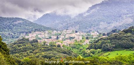 Pueblo de Petreto Bicchisano en Córcega