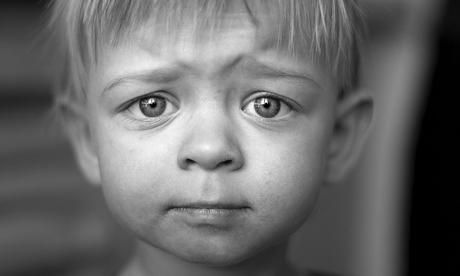 Nos quedamos en la edad en la que nos hizo falta amor