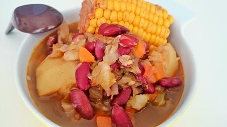 Potaje de col y judías pintas