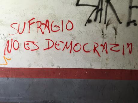SUFRAGIO NO ES DEMOCRAZIA 2