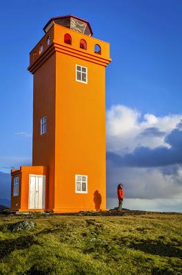 Los faros más fascinantes del mundo y los Premios Max.