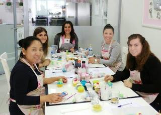 CURSO DE CUPCAKES EN JESSICA CAKES DE CUATRO CAMINOS