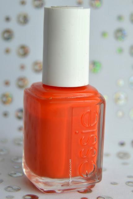 Manicura de la semana / Nails of the Week: ESSIE Capri Manicura de la semana / Nails of the Week: ESSIE Capri