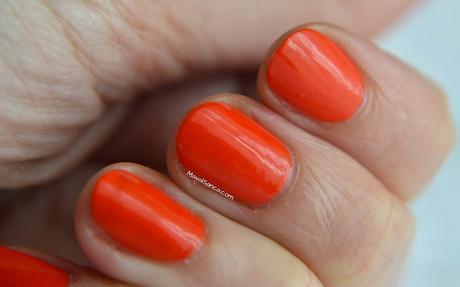 Manicura de la semana / Nails of the Week: ESSIE Capri