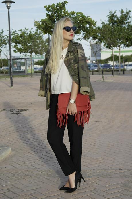 SPRING ESSENTIALS SPRING ESSENTIALS