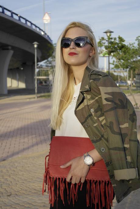 SPRING ESSENTIALS SPRING ESSENTIALS