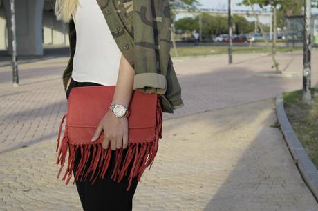 SPRING ESSENTIALS SPRING ESSENTIALS