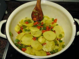 SALCHICHAS A LA JARDINERA