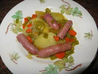 SALCHICHAS A LA JARDINERA