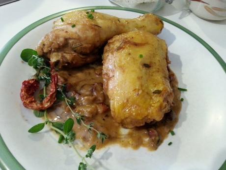 Pollo agrio en salsa de mostaza y limon, Receta de pollo agrio, pollo agrio en salsa de mostaza, pollo agrio, recetas faciles de pollo en salsa, recetas faciles de pollo en salsa agridulce, recetas italianas, recetas de cocina italiana, recetas de comida italiana, recetas sencillas de pollo guisado, como hacer recetas de pollo, como preparar recetas de pollo, Pollo all'agro, sour cream chicken recipe polloagrio