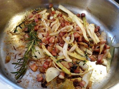 Pollo agrio en salsa de mostaza y limon, Receta de pollo agrio, pollo agrio en salsa de mostaza, pollo agrio, recetas faciles de pollo en salsa, recetas faciles de pollo en salsa agridulce, recetas italianas, recetas de cocina italiana, recetas de comida italiana, recetas sencillas de pollo guisado, como hacer recetas de pollo, como preparar recetas de pollo, Pollo all'agro, sour cream chicken recipe polloagrio2