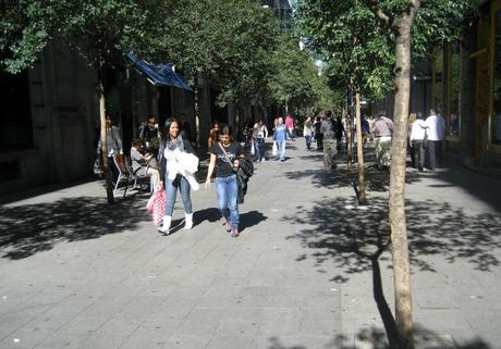 GoEuro - que ver en Madrid - Calle Fuencarral