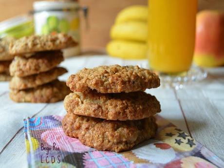 Galletas de avena, plátano, arándanos y nueces
