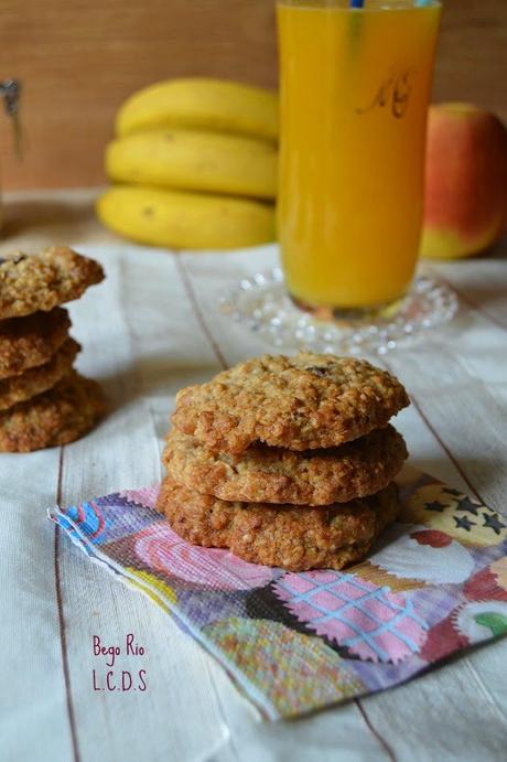 Galletas de avena, plátano, arándanos y nueces