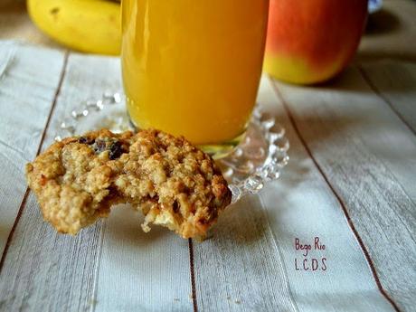 Galletas de avena, plátano, arándanos y nueces