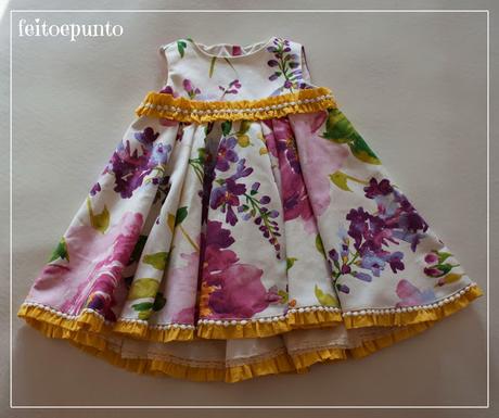 Un vestido muy floreado!