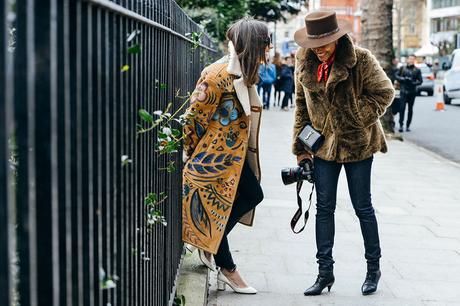 pieles-moda-para-invierno-sombrero-botinetas