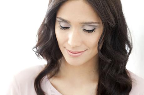 Aprende a hacer un maquillaje de día elegante: ojos ahumados para el día
